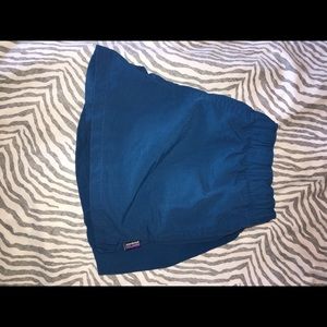 Patagonia Barely Baggies Shorts 2.5” size small
